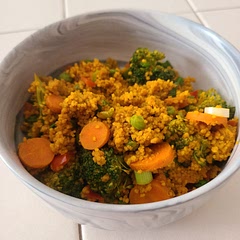 Pretty yummy dish. I would use 1-3/4 cups of vegetable broth instead of 1-1/2 cups, so it's not so dry. I also only used one bell pepper as it seemed like plenty after dicing the first one.