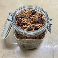 just tried this recipe and it was amazing! I’m
never buying granola again. I also just made a tik tok with your recipe, hope you see it <3 @rosemilia_caputi