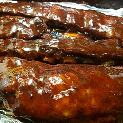 This is my favourite rib recipe so far. I like that it's flavourful without necessarily being spicy.
I use Bullseye Chicken & Rib, my favourite BBQ sauce, a sweet one.