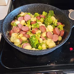 I used a tual broccoli and added chili powder, paprika, and a little basil and it was delicious 😋😋. Better the next day once the flavors had time to meld together.