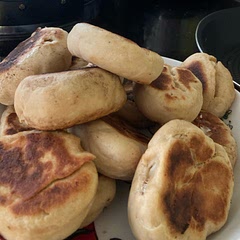 They are absolutely delicious! I used fresh mozzarella because I didn’t have shredded one but it turned out just as good.