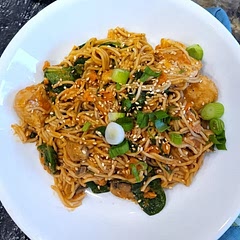 Enjoyed this a lot! The sauce was really tasty. I used boneless/skinless chicken breast cut up into 1" pieces (instead of ground), & also added carrots (shredded, only because I didnt feel like chopping them lolll) & mushrooms.