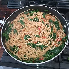 Quick and simple. I used spinach instead of kale and chopped up some large grape tomatoes 
