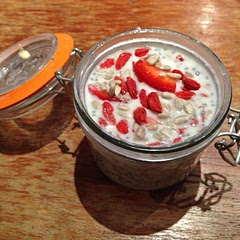 Fast, healthy, delicious. Made it with cows milk and sweetener. Added goji berries on top along with strawberries - the crunch from the goji makes it I think!