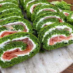 Super easy yet heavenly good!🤤
Please note:
You can use frozen spinach for this recipe, just unfreeze it and drain it well before placing it in the blender.
You can use an emulsion blender as well.

Please let me know if you tried this recipe or any other of my recipes, I love hearing from you.❤️
You can always see the video on my Instagram or TikTok😊
