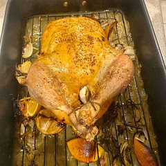 I have made this chicken several times. It’s absolutely delicious and my whole family loves it! I use a pinot grigio for the wine. Usually I make a nice white rice on the side and put the delicious sauce over that. Bon appétit!