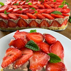 Notes:
Don't over-heat the gelatin, as it won't work 
You can decorate the cheesecake differently, then you will need fewer strawberries