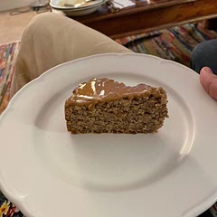 This was very simple to make and turned out nicely. It was, however, a little bland. Tastes better with more banana/maple syrup or less oat in the mixture. Goes very nicely with extra peanut butter on top.