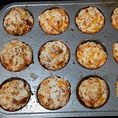 Quick and Easy to make, they would and will be convenient for my son's lunches. They are very filling as well. Makes 12 good sized biscuits.