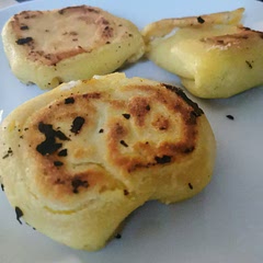 On a essayé avec de la farine sans gluten, pas super bon.. En revanche en agrémentant ça irait mieux !
On refera un test avec de la farine normale que mon mari goûtera ✌️
