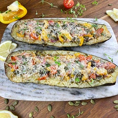 This recipe is super versatile. You can use any veggies you like for the filling. 
Add chilli pepper if you like it spicy.