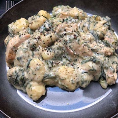 Not bad. Quite stodgy but did use fresh gnocci and the recipe did say use dried. I also used creme fraiche not double cream oh and frozen spinach! Flavour was ok just nothing wowwee!