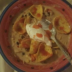Added some cayenne pepper for extra heat then some sour cream, fritos & hot sauce at the end. Definitely delicious! 7.5/10