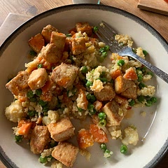 Cauliflower rice was great! Tofu a bit dry with limited sauce so would’ve recommend it with something else other than tofu