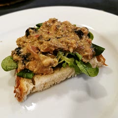 Didn't have celery so skipped it, and spread it over cornsalad