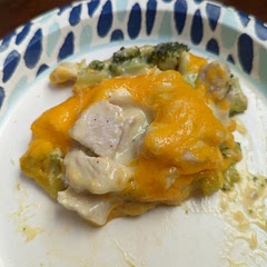 This recipe left out that you should cook the broccoli and chicken first. I found it to be a bit bland. If I make it again I would try to season the chicken as I cook it. 