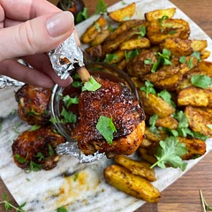 Super juicy B-B-Q chicken drumsticks 🍗 
* You can make this recipe in the oven as well, but it may take a bit longer to cook.
* Skip the chilly flakes if don't like spicy.
