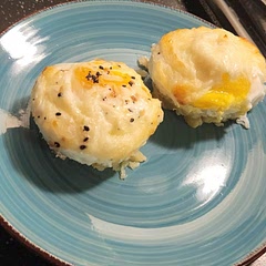 Quick, easy, and delicious! I only put the everything but the bagel seasoning on four of them because I wasn't sure how I'd like it. It was good with and without it