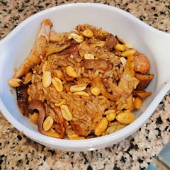 This was an adaptation as I had leftover grilled pork and white rice, and peanuts laying around. 
Cooked the mushrooms as intended, then added sliced pork (marinated as indicated, but considering it was cooked already) and rice and peanuts.,