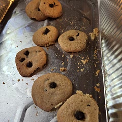 Taste amazing, sorry for how bad the picture is they got baked together and I had to cut them to separate them