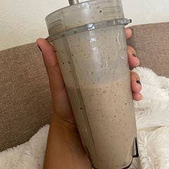 Seriously amazing! I added some vanilla protein powder and chia seeds, so refreshing!
