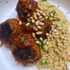 Absolutely delicious! The sauce didn't go quite as far as I hoped so next time I'd probably double the sauce ingredients. Delicious, quick and so filling!