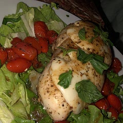 I put mine on a bed of romaine salad with a simple garlic,lemon,evoo dressing. So good.
