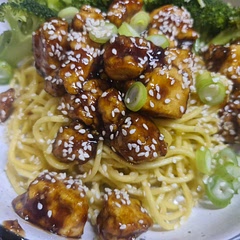 This was DELICIOUS. We added broccoli, just steamed, but I would have been happier without it I think (added it for my partner). Recommend having it with fresh stir fry or egg based noodles if you can get them. This was supposed to serve 4 but served two... woops 😅