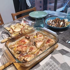 Muy rico. En mi caso me he pasado con el romero y tomillo y me he quedado algo corta de sal. Pero por lo demás perfecto. A mi marido le ha encantado también :)