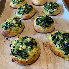 I loved this! I’d recommended eating with sauce to give more flavor