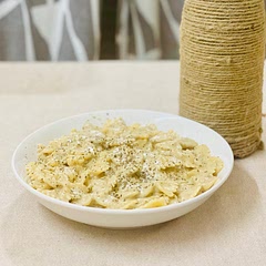 Super easy recipe. I added a little more flavour but very surprised by this one!