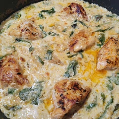 Utterly delicious,  no complaints. Make sure u season chicken enough if large chunks.