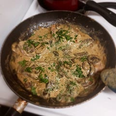Delicious. Really easy to make just fry up the pork chops and mushrooms. The sauce is really quick too just had your broth and cream season to taste and let simmer till it get thick.