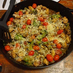 Turned out very well! The pesto I used was a bit vinegar-y, so make sure you use a brand you know you like! Other than that, delish! I served with french bread 🍞