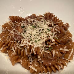 Good! I cut the recipe in half. I used red wine vs white wine, fusilli noodles, and 1/4 tsp dried thyme vs fresh. Would make again. Very flavorful!
