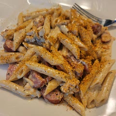 This was tasty! I have been looking for a Cajun Chicken Pasta recipe that did not call for cream cheese as I think it gives it a strange flavor and this hit the mark. I also added Andouille sausage in addition to the chicken for extra flavor. I prefer a lot of spice but had to cut it in half for the kiddos. I added extra Cajun seasoning on my serving. Delish!