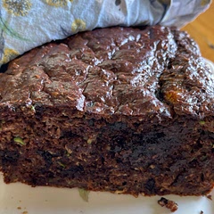 This cake is pretty good as far as ‘healthy’ baking goes!  It was moist and chocolatey…. I may add another banana, or another spoonful of maple syrup next time to increase the sweetness factor.