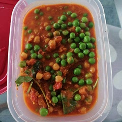 Enjoyed this dish,  hadn't enough spinach but put peas in it and served with mashed potato. Leftovers for tomorrow.