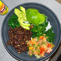 So good ❤️ made Pico de gaio though instead of just raw tomato and onion. Definitely gonna make it again, the beans were soooo good.