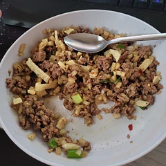 I used cauliflower rice and mixed in some wonton straps. Really good as you can tell I was eating it when I took the picture lol