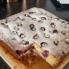 Omg!!! I had to make another one as this one disappeared 🤣 easy and very gooood !!! Mamma Mia!😍🤤