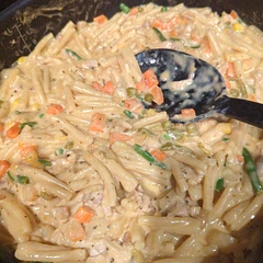 I had to substitute different noodles, and added Italian seasoning and cheddar cheese, also used mixed veggies as that's what I had. Turned out good!