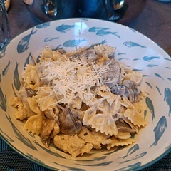 Made with vegetarian chicken, lovely!