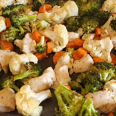 Delicious!  I didn't have as much sweet chili sauce as the recipe called for, but it was still very good.