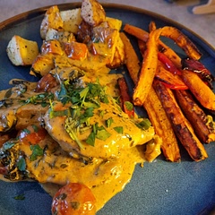 This was AMAZING. The sauce was so rich and creamy I think having it with pasta would be an amazing pasta sauce to go with it!