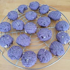 They taste better when completely cooled. I've used fresh blueberry instead of frozen and the color is really vibrant. But they do not flatten in the oven as the recipe states, you have to do it yourself before putting them in the oven. 
