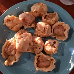 The breading did not hold up to the steam cooking. The meat tastes great but the dough is verry bland has a rubber texture.
