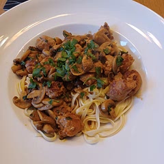 No linguine so used tagliatelle, easy and very tasty.
Made it a second time using natural yoghurt instead of sourcream, much better.