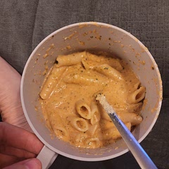 I should've listened and used cream cheese instead I don't like coconut and it does nothing for this dish. Smells like sunscreen too because of it. Also the recipe doesn't say when to use the olive oil so I didn't.