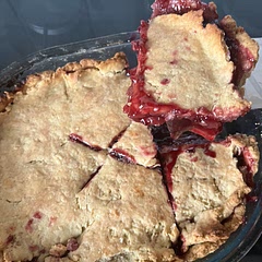 This turned out really well, I actually made the pie crust my self and it was amazing xx